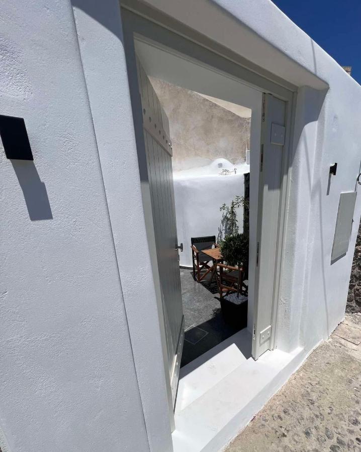 Angeleve Villa With Private Jacuzzi Fira  Dış mekan fotoğraf