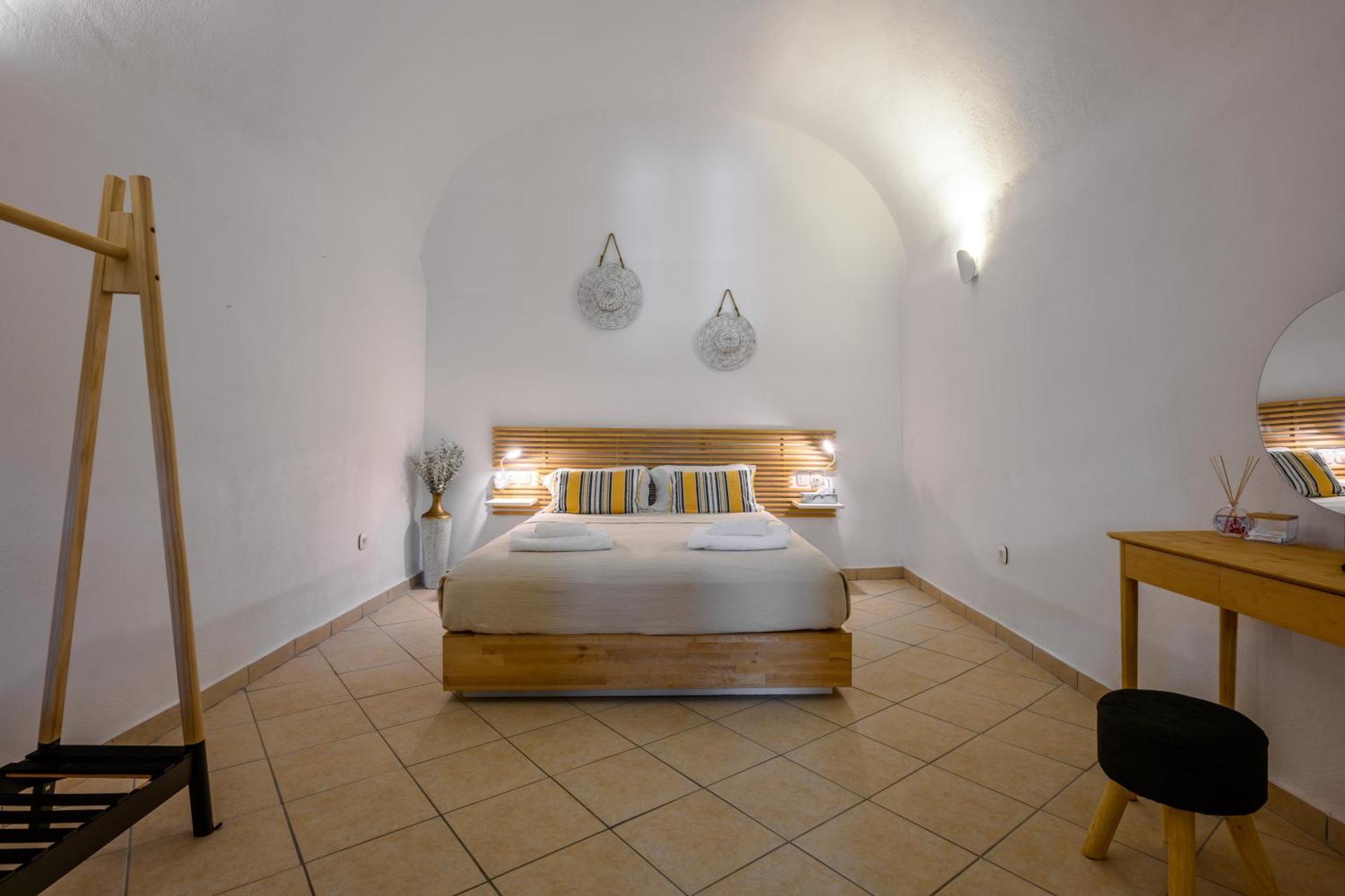 Angeleve Villa With Private Jacuzzi Fira  Dış mekan fotoğraf