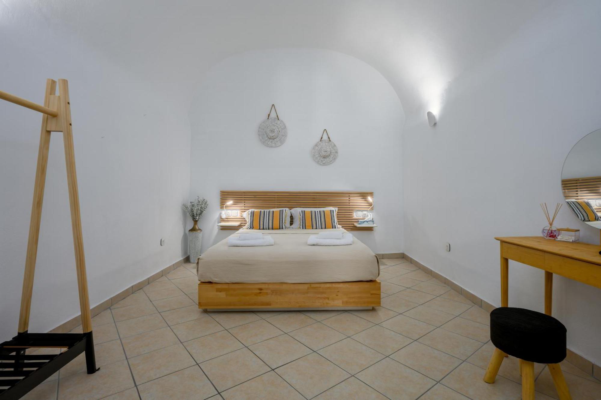 Angeleve Villa With Private Jacuzzi Fira  Dış mekan fotoğraf