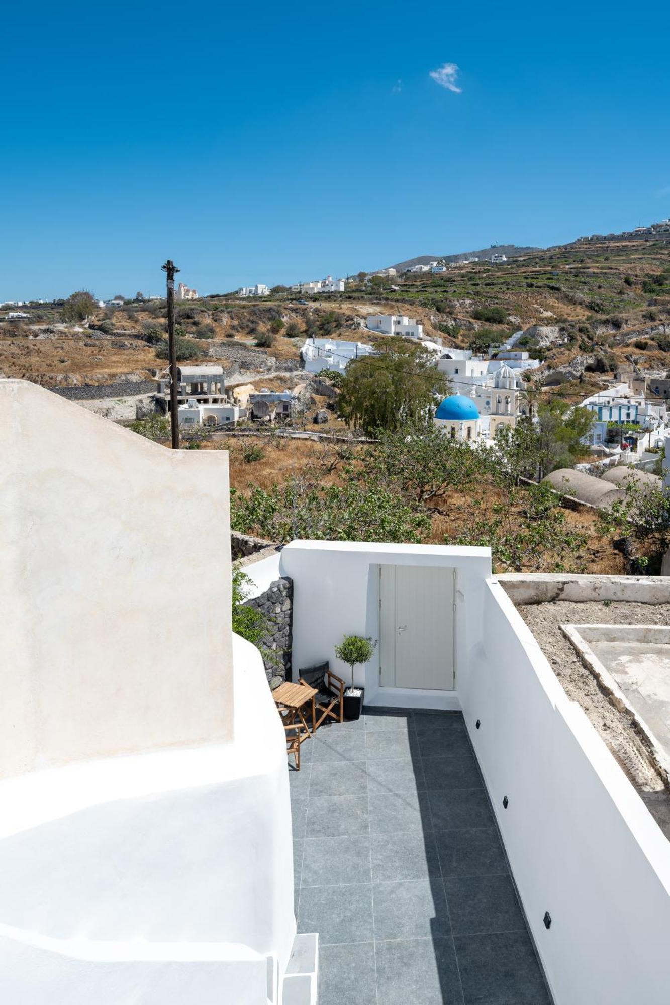 Angeleve Villa With Private Jacuzzi Fira  Dış mekan fotoğraf
